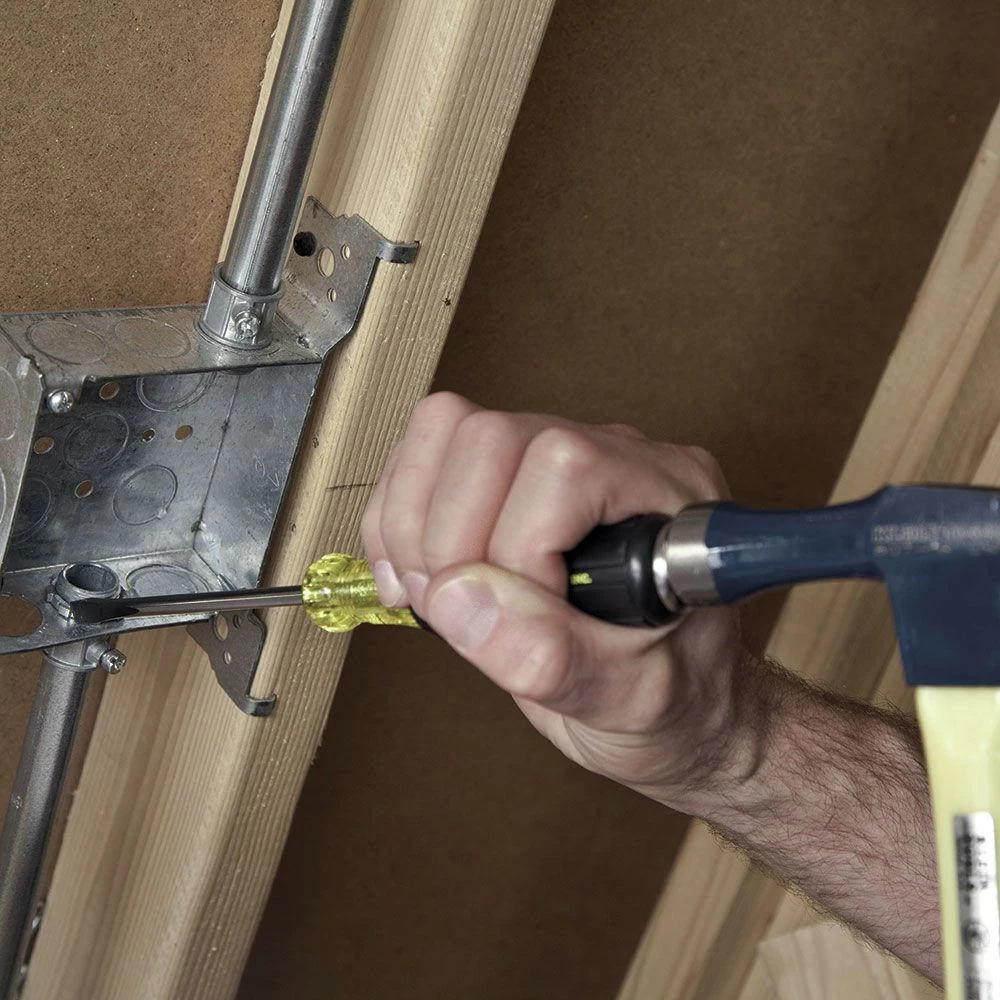 Klein Tools 602-4DD 4 In. Shank Keystone 1/4 In. Slotted Demolition Driver - Image 5