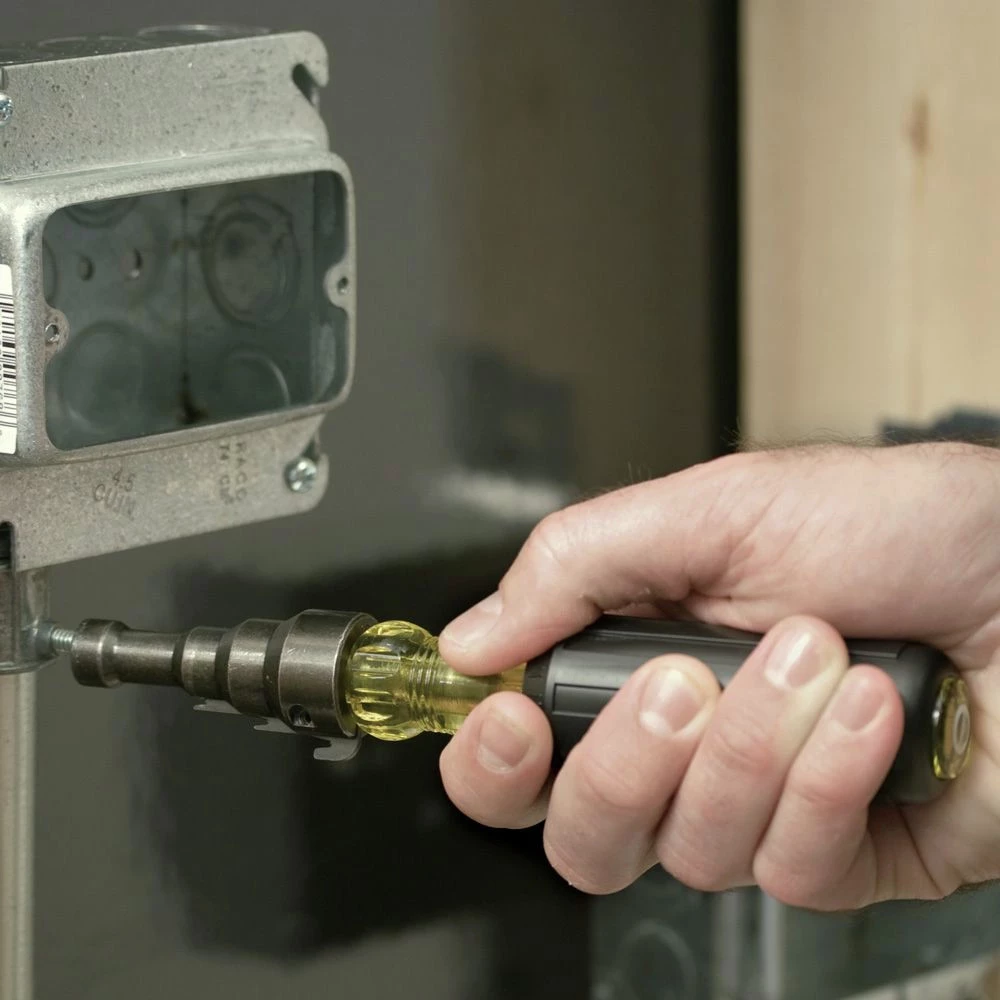 Klein Tools 85191 Conduit Fitting And Reaming Screwdriver For 1/2 In., 3/4 In., And 1 In. Thin-Wall Conduit - Image 6