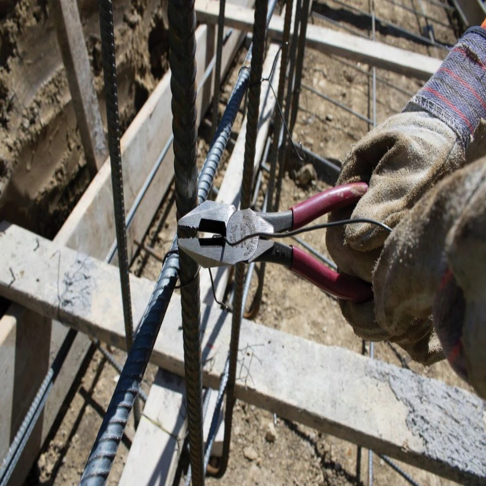 Klein Tools HD2000-9NE Lineman's 9 In. Side Cutter Pliers - Image 5