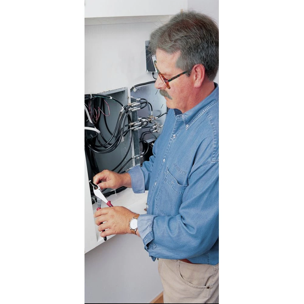 Klein Tools J248-8 Journeyman 8 In. Angled Head Diagonal Cutting Pliers - Image 8